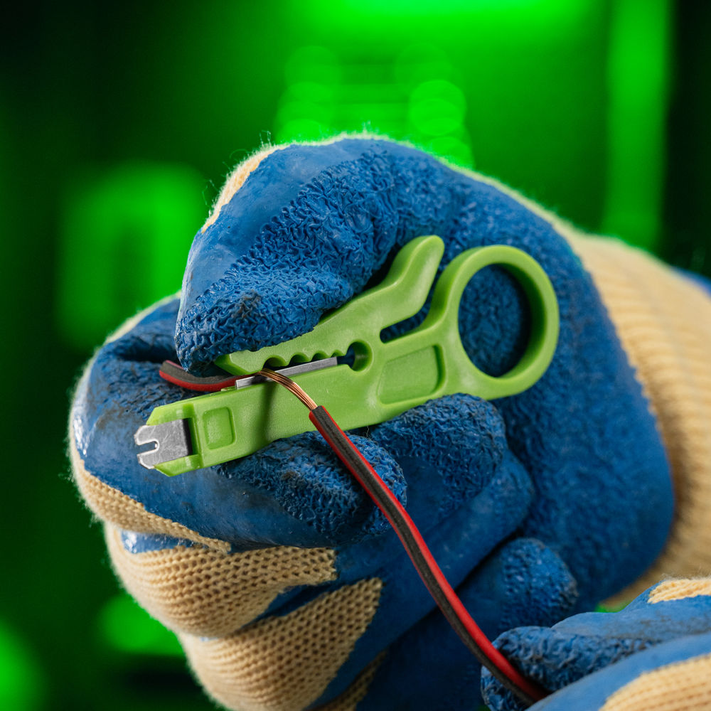 Клещи для обжима телефонных и компьютерных клемм 4P, 6P, 8P, функция обрезания проводов Сибртех (17733)