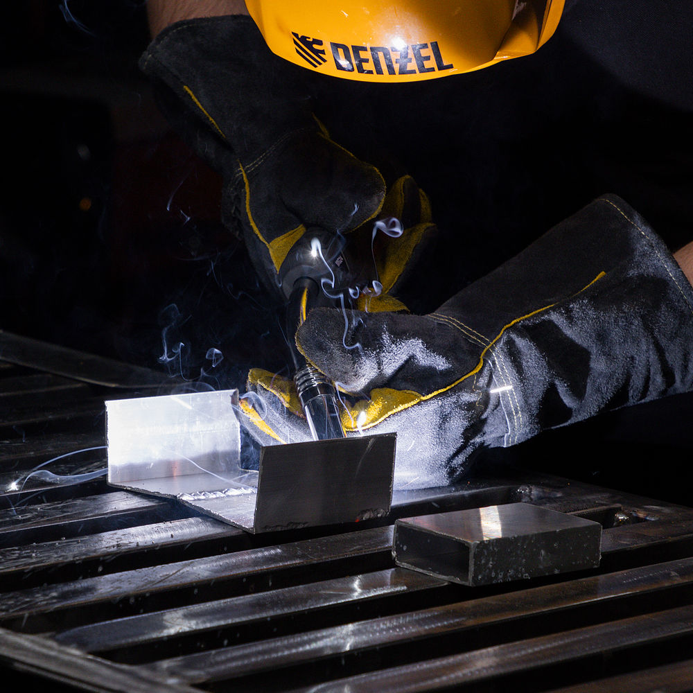 Аппарат инвертор. полуавтомат. сварки MultiMIG-200DP Synergy Double Pulse, 200 А, ПВ 80% Denzel (94313)