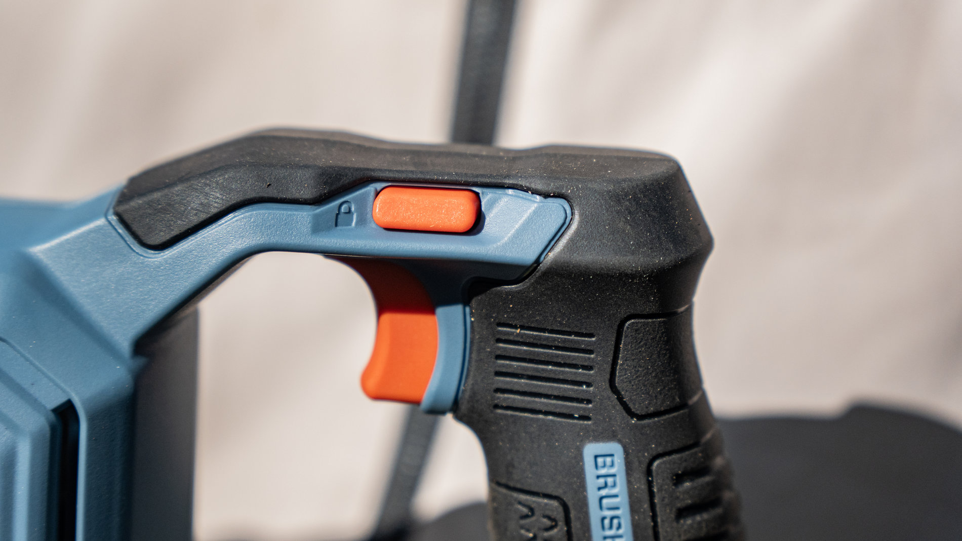 Сабельная пила, бесщ.мотор, без АКБ и ЗУ X2 20В