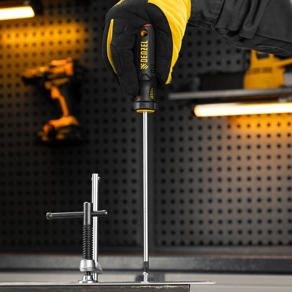 Отвертка, PH2х200 мм, S2, 3к рукоятка Denzel (121827)