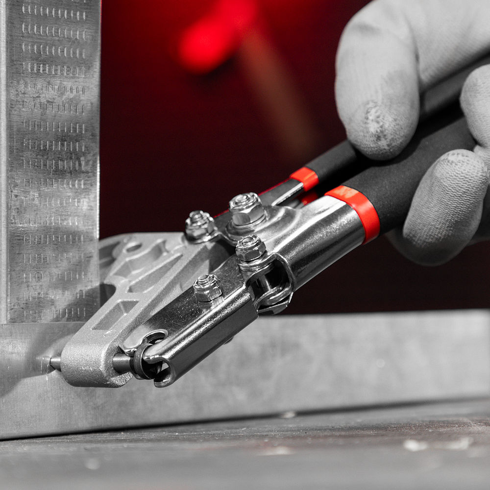 Просекатель для металлического профиля, под гипсокартон, работа одной рукой Matrix (87951)