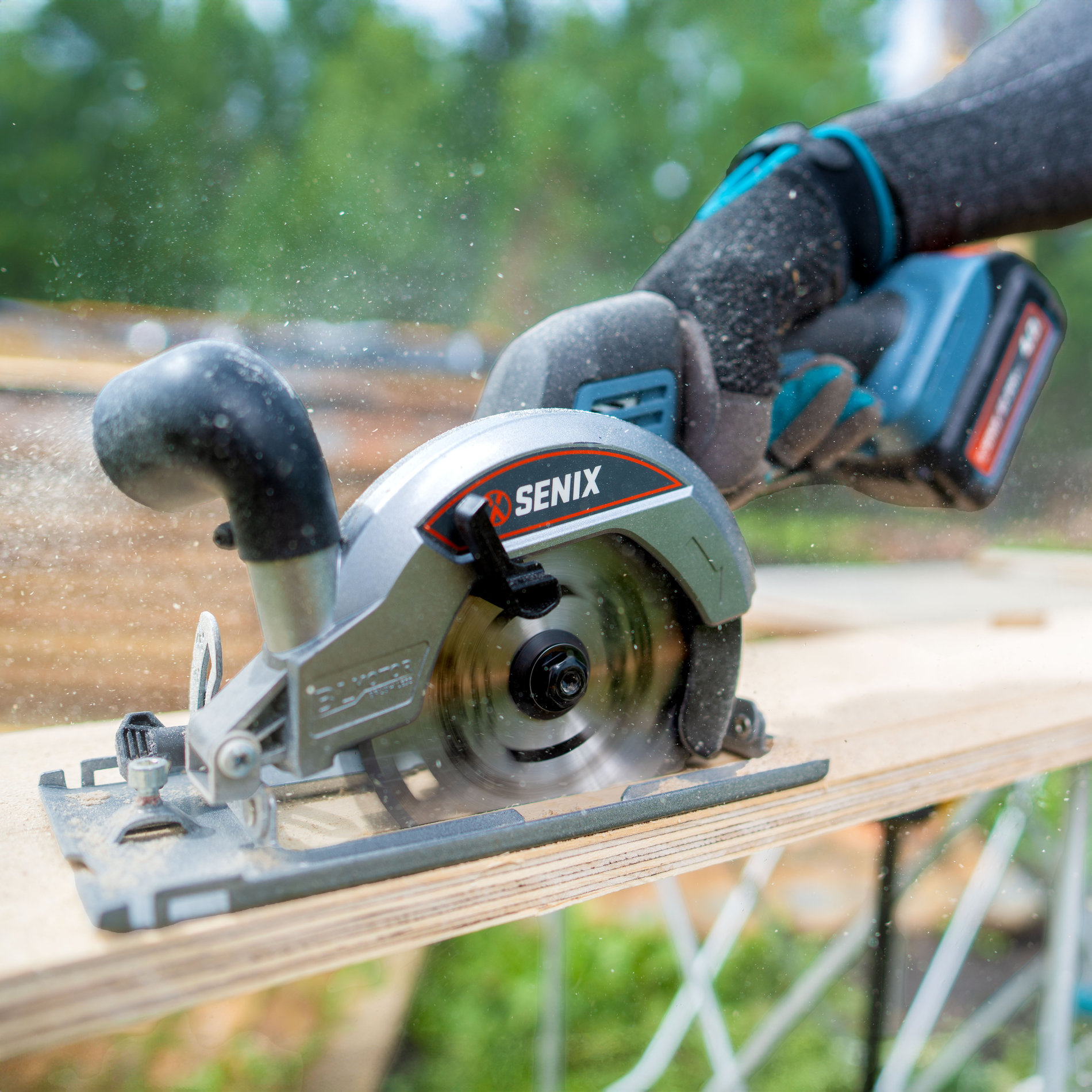 Дисковая пила, 140 мм, без АКБ и ЗУ X2 20В