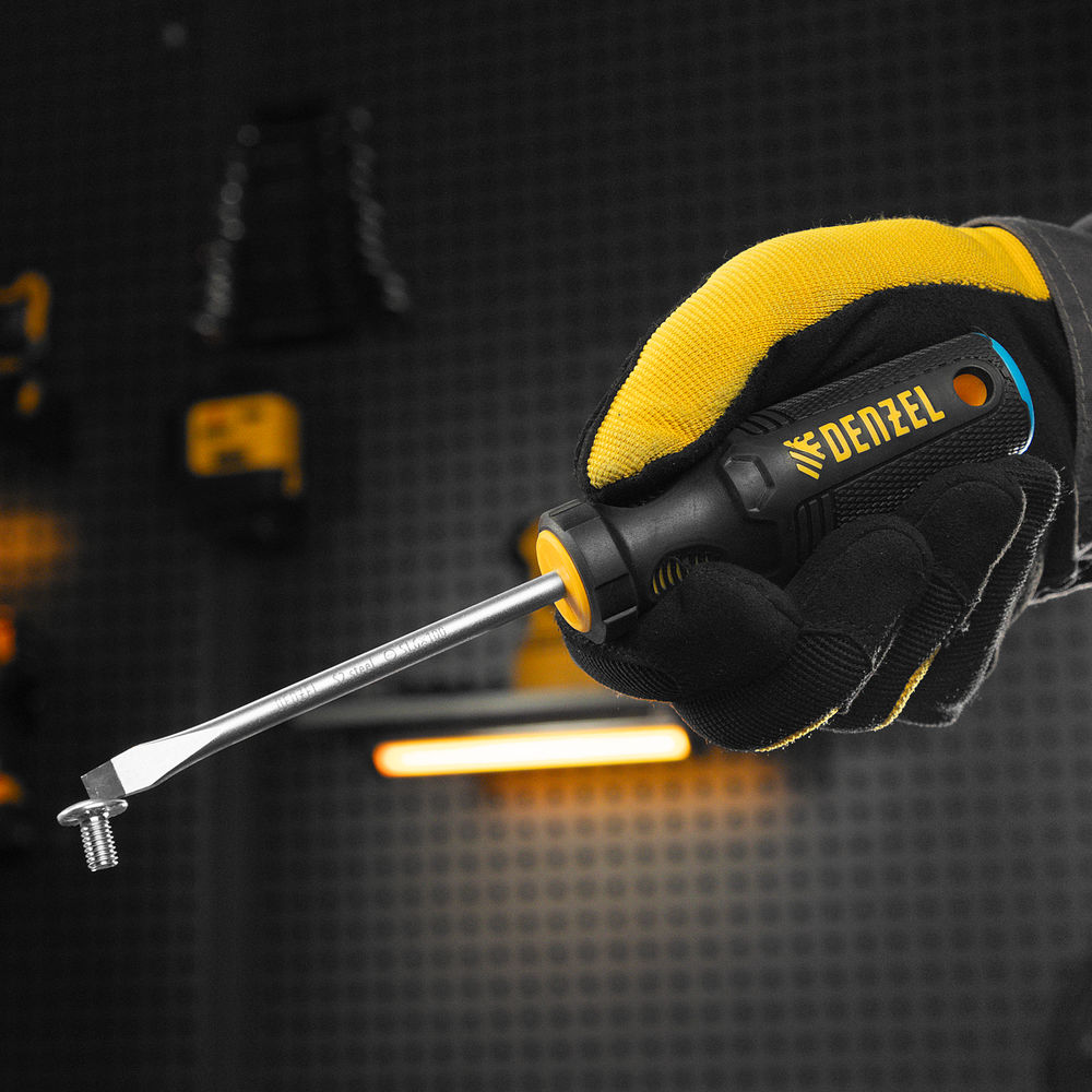 Отвертка, SL6x100 мм, S2, 3к рукоятка Denzel (121987)