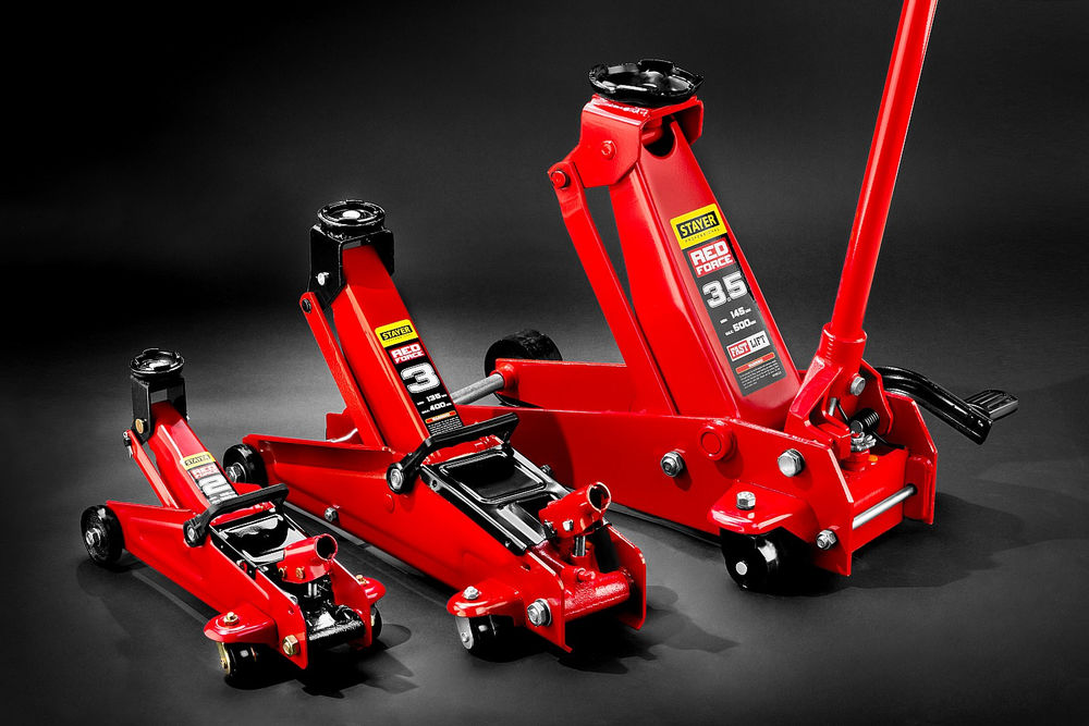 Домкрат подкатной в кейсе 2 т, 125 - 320 мм для легковых а/м R-22 RED FORCE Professional STAYER 43152-2-K