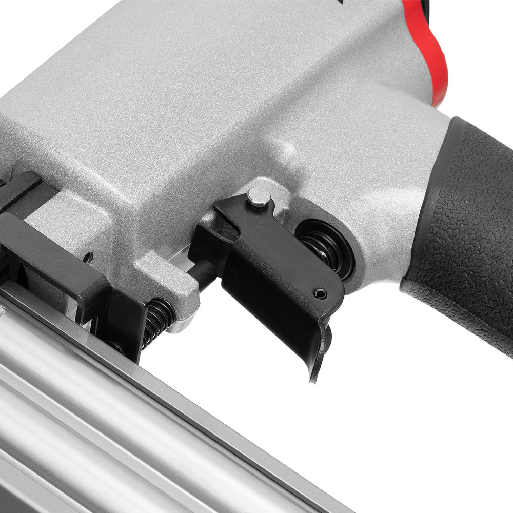 Нейлер пневматический для гвоздей от 10 до 32 мм Matrix (57405)