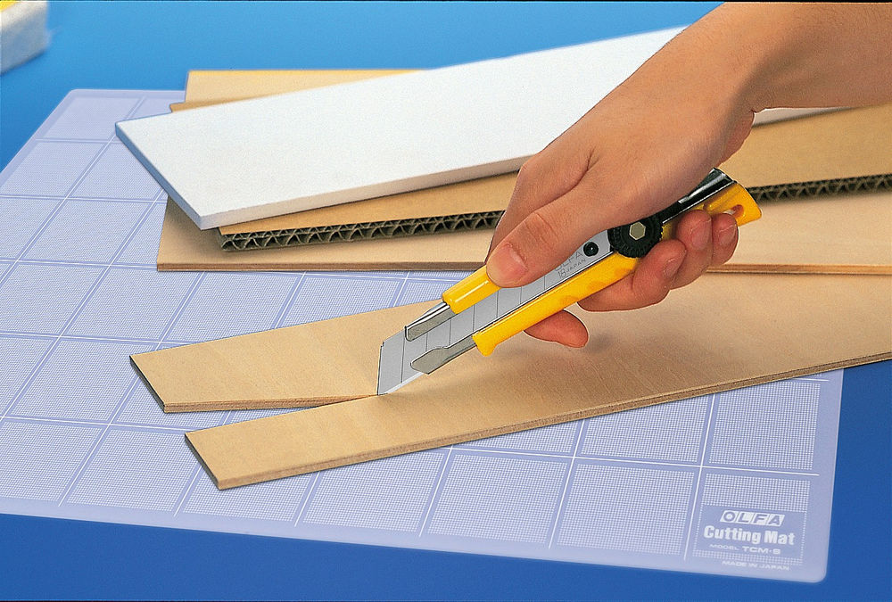 Нож с выдвижным лезвием 18 мм OLFA OL-L-1