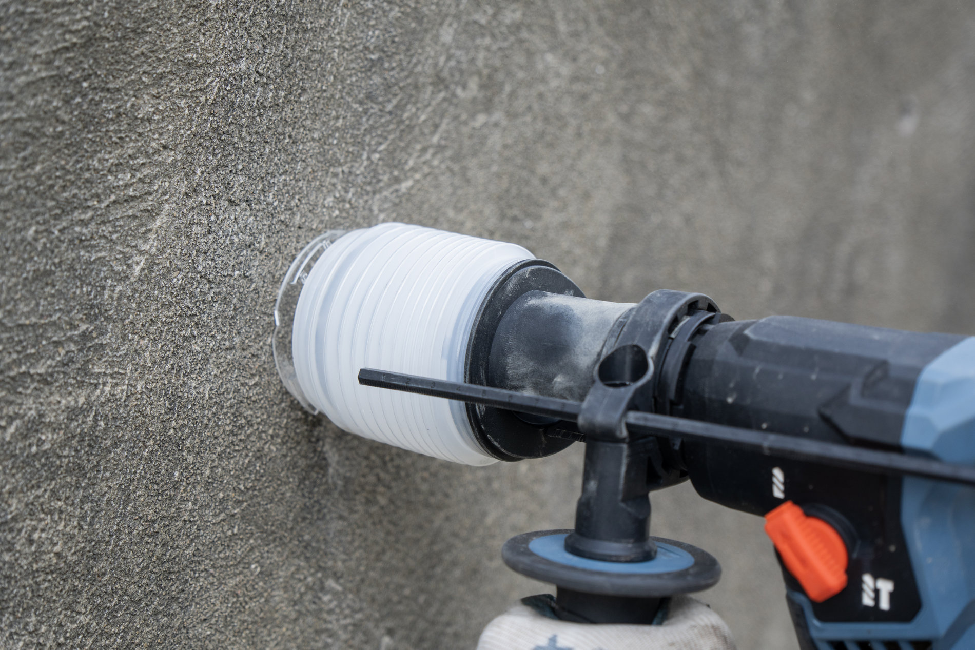 Перфоратор SDS-plus, 1.2Дж, 17 мм, 1х4Ач, ЗУ, кейс X2 20В