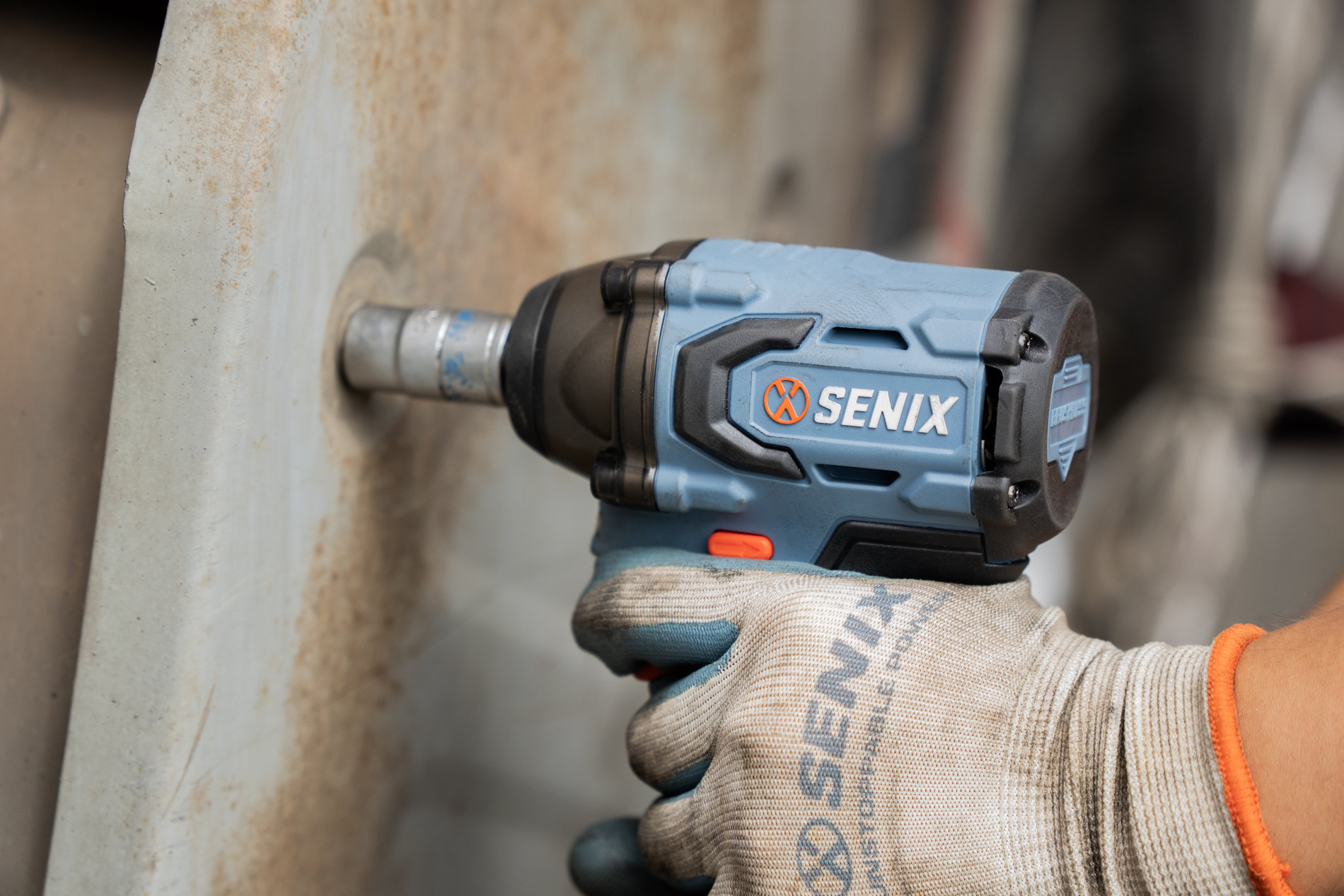 Импульсный гайковерт 1/2, 330 Нм, без АКБ и ЗУ X2 20В