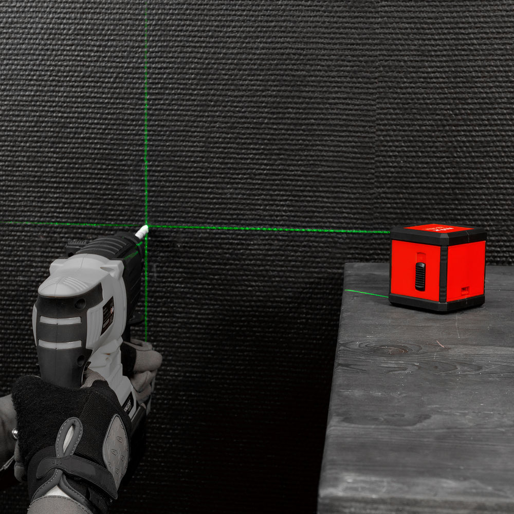 Лазерный уровень XQB GREEN Basic SET, 20 м, зеленый луч, батарейки, резьба 1/4 MTX (35019)