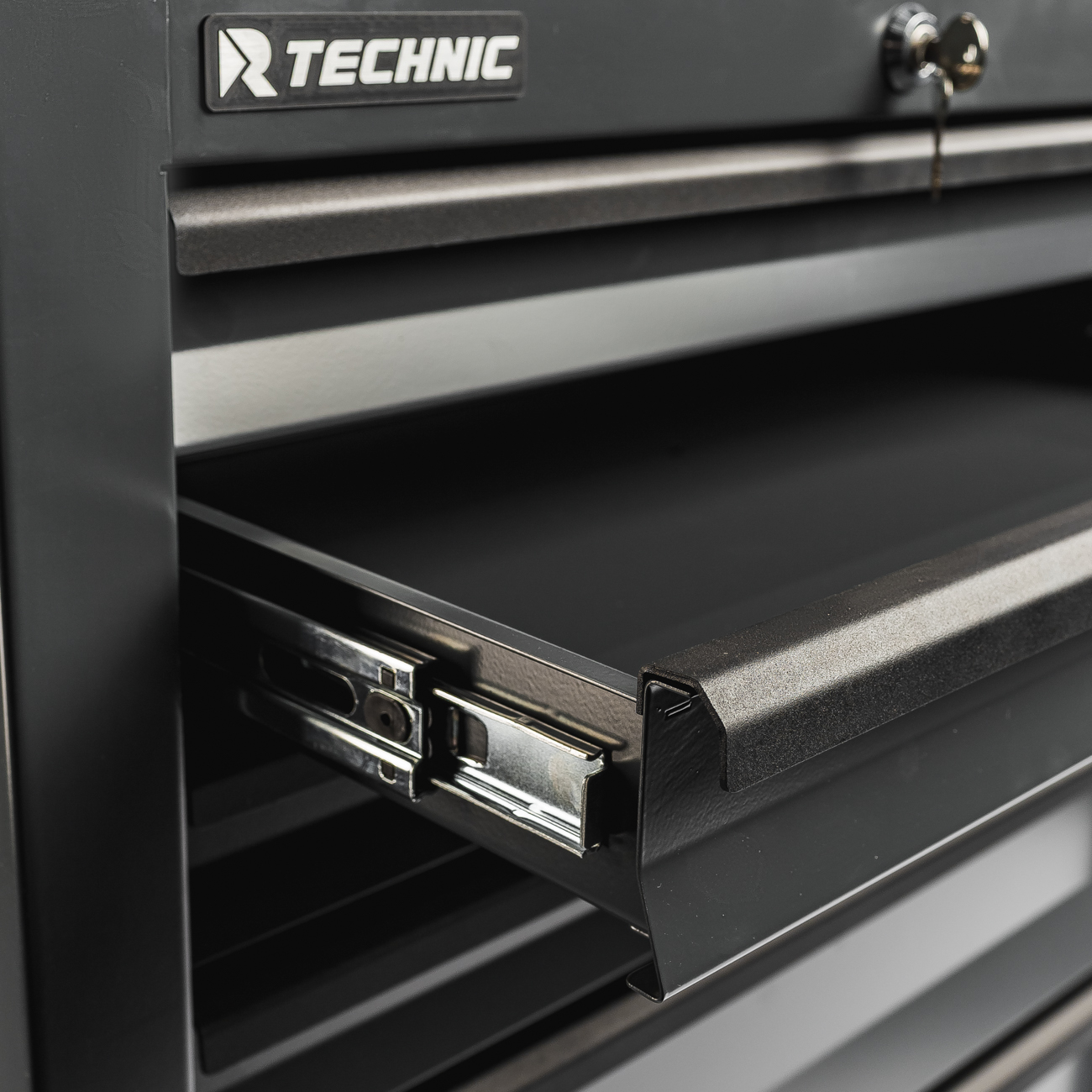 Тележка инструментальная 6 полочная Standart серая TECHNIC RUNTEC RTSTD-6T