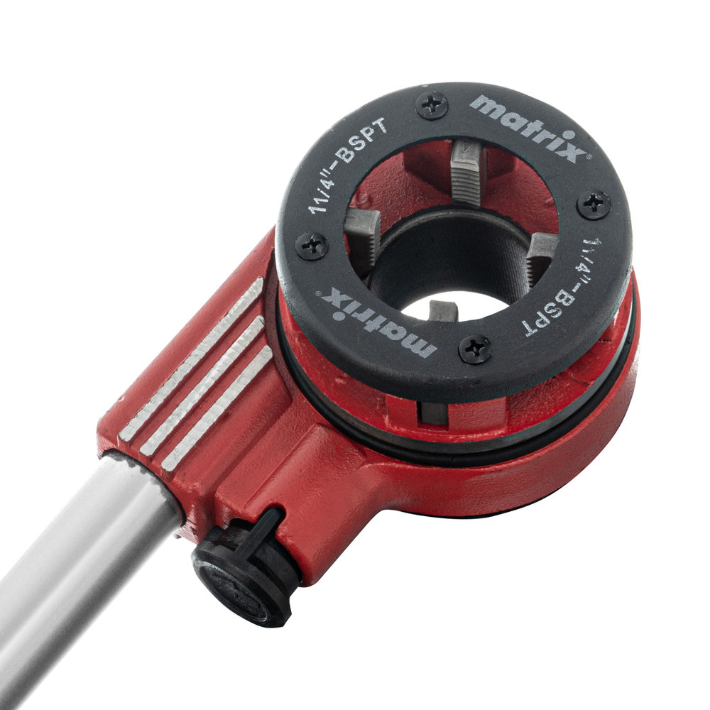 Набор клуппов 1/4-1/2-3/4-1-1.25+ плашкодержатель с трещоткой, 8 предметов Matrix