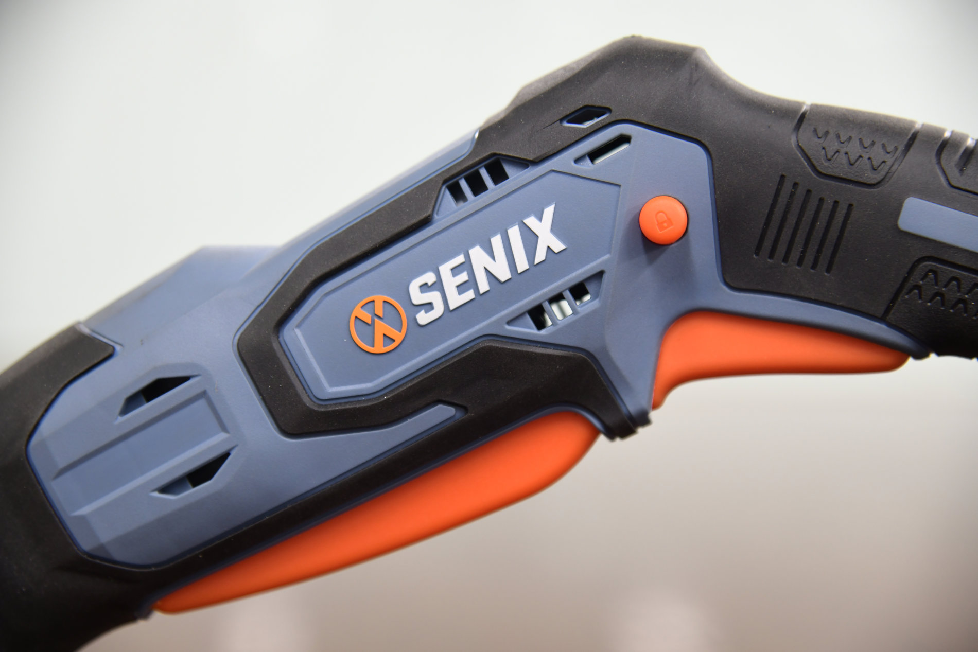 Сабельная пила, 13 мм, без АКБ и ЗУ X2 20В