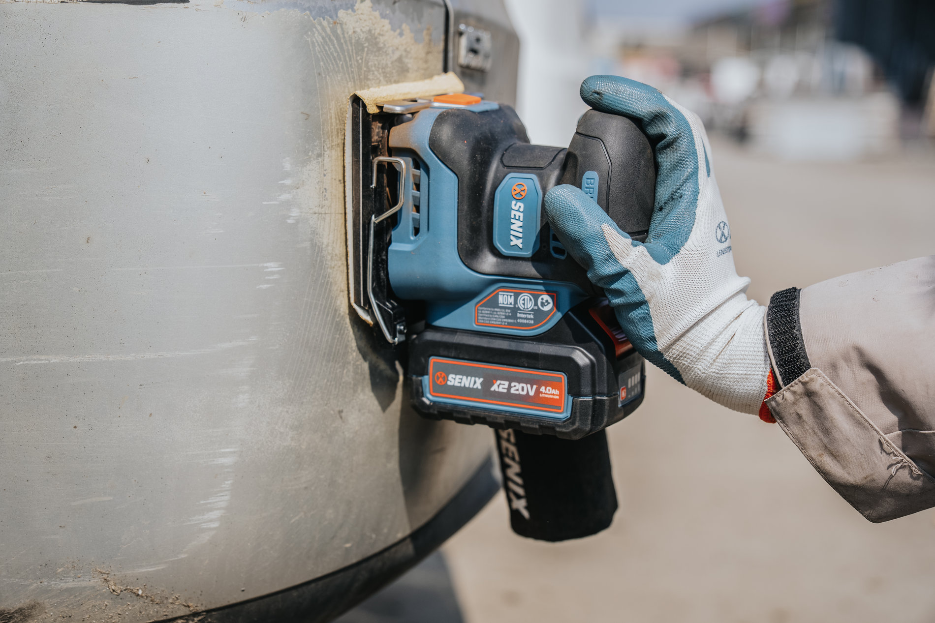 Шлифмашина вибрационная аккумуляторная, бесщ.дв., 125 мм, с 1 АКБ, 1 ЗУ X2 20В