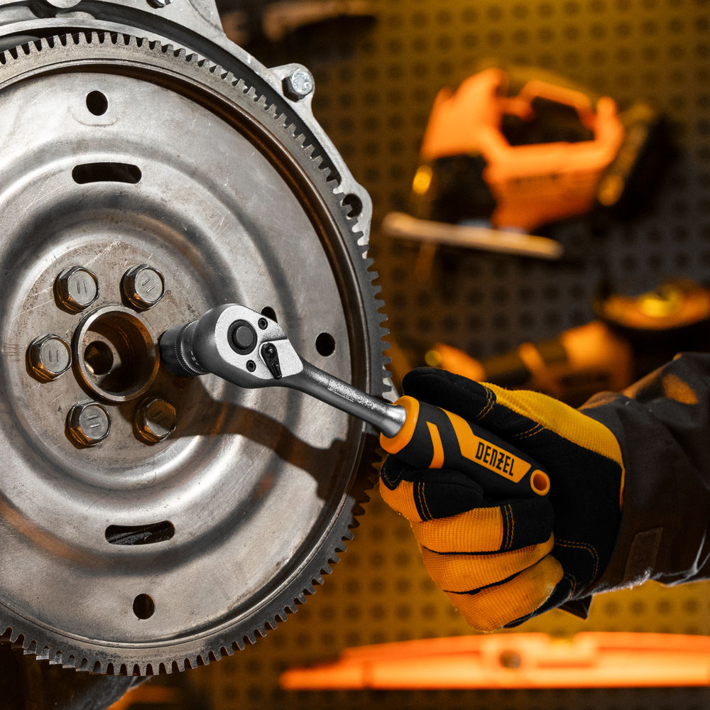 Ключ-трещотка 3/8, 90 зубьев, с быстрым сбросом, CrV Denzel