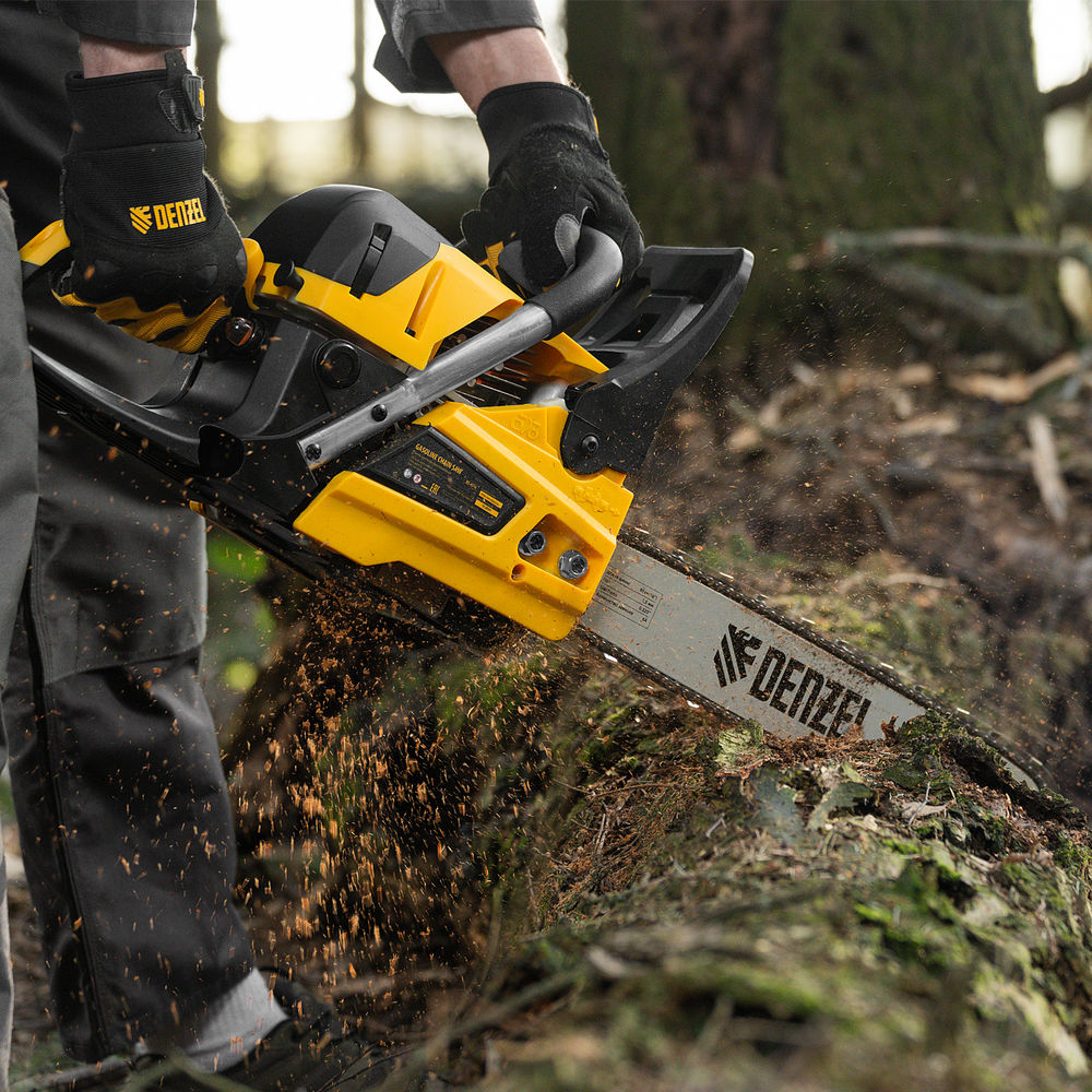 Пила цепная бензиновая DS-4516, шина 40 см, 45 см3, 2,5 л.с, шаг 0,325, паз 1,5 мм, 64 звена Denzel (95236)