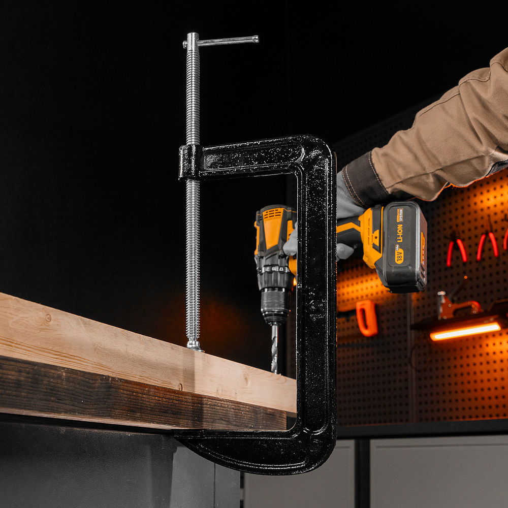 Струбцина G-образная, 300 мм Sparta (206715)