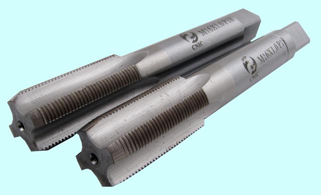 Метчик М10,0 х 0,75 м/р.Р18 комплект из 2-х шт. CNIC
