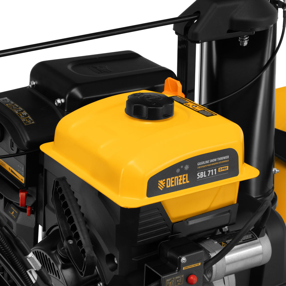 Бензиновая снегоуборочная машина SBL 711D PRO, 302cc, эл.старт, фара, обогрев, блок. дифф. Denzel (97655)