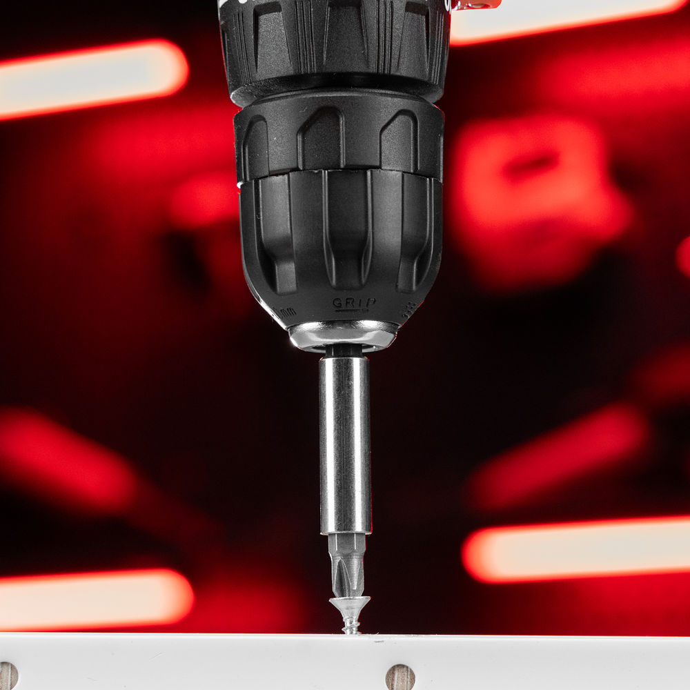 Набор бит, магнитный адаптер для бит, сталь 45Х, 7 предметов, пластиковый кейс Matrix (11392)