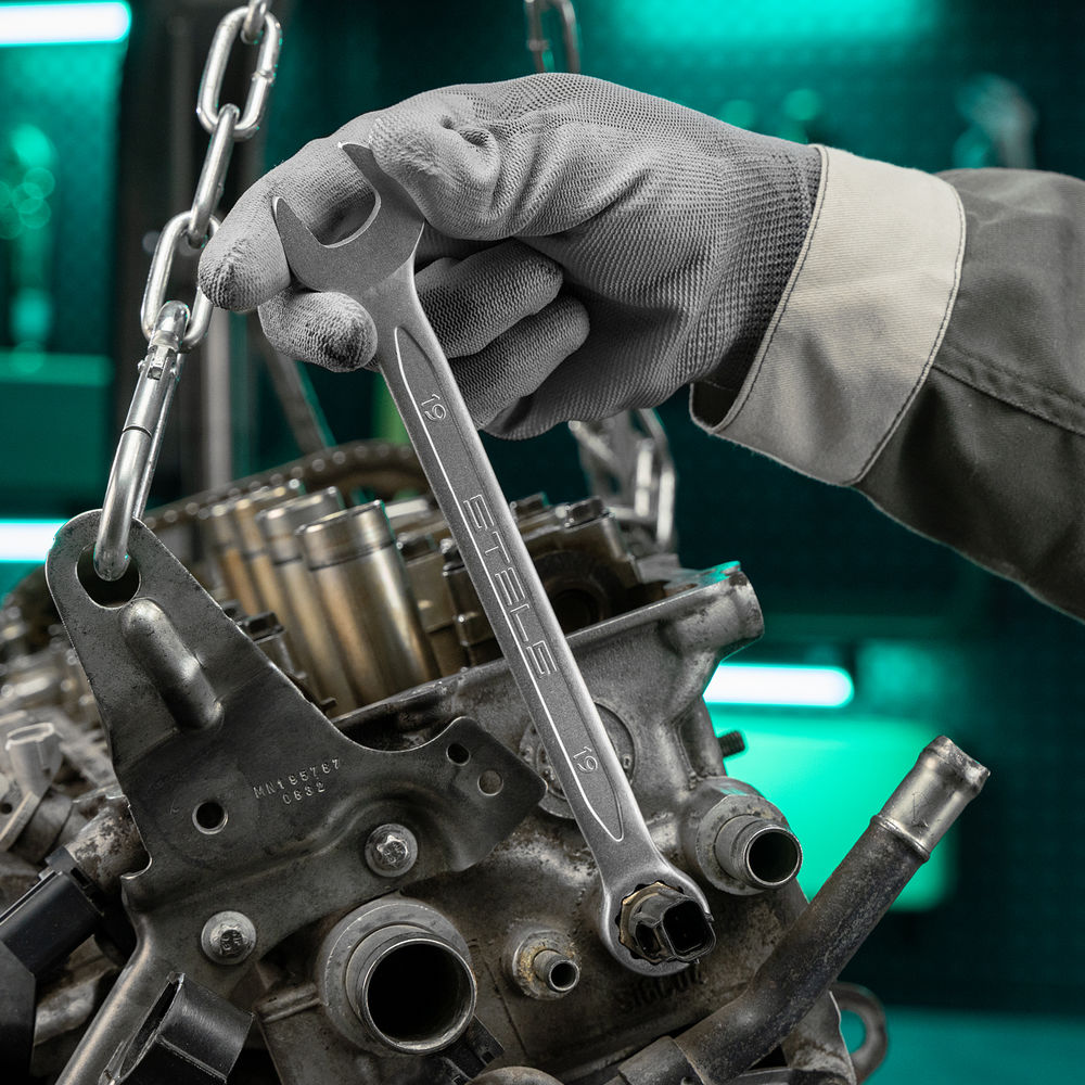 Набор инструментов, 1/2, CrV, пластиковый кейс 31 предмет Stels