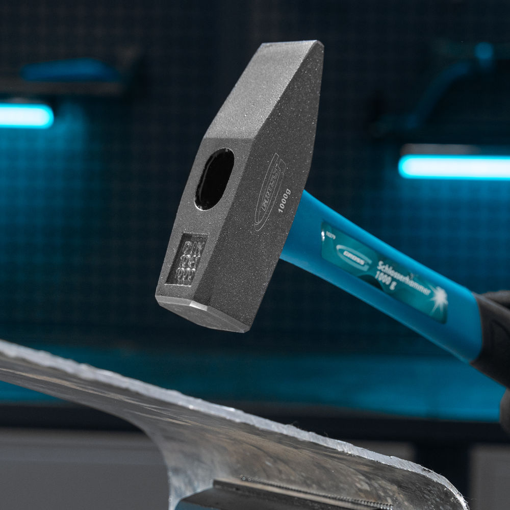 Молоток слесарный, 1000 г, квадратный боек, фибергласовая обрезиненная рукоятка Gross