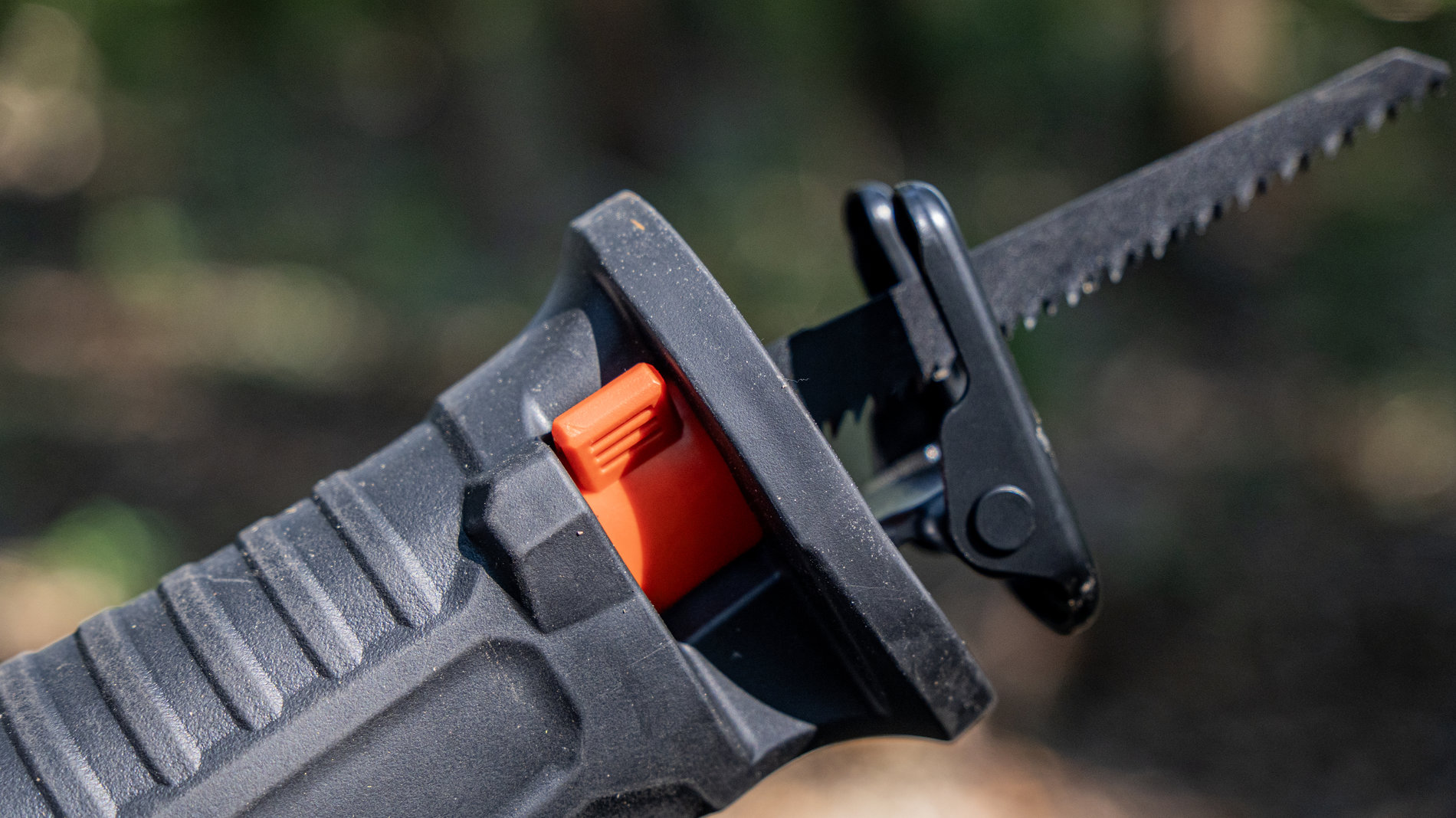 Сабельная пила, бесщ.мотор, без АКБ и ЗУ X2 20В