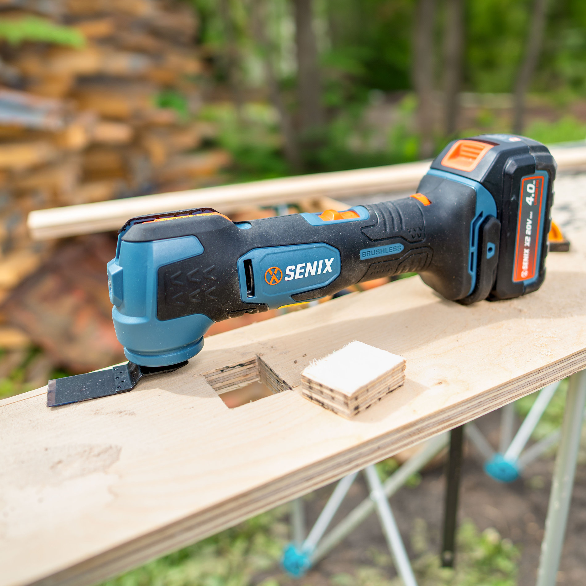 Реноватор (многофункциональный инструмент), с 1 АКБ, 1 ЗУ X2 20В